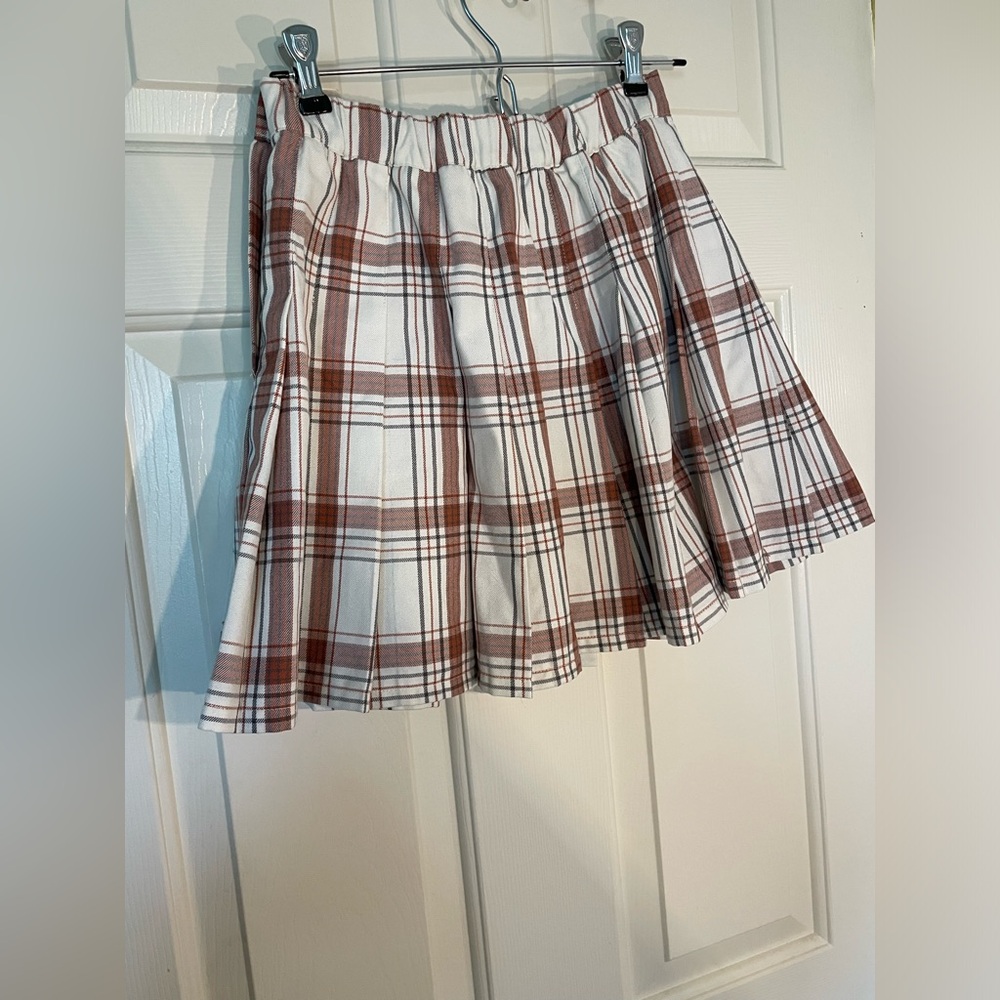 NWT Aerie plaid pleated mini skirt in white and brown size small - Picture 8 of 8